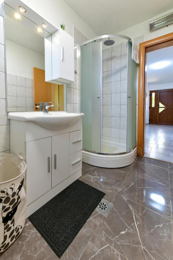 Apartman Plum Plitvice Drežnik Grad Eksteriør bilde