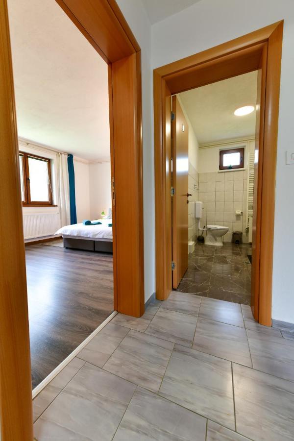 Apartman Plum Plitvice Drežnik Grad Eksteriør bilde